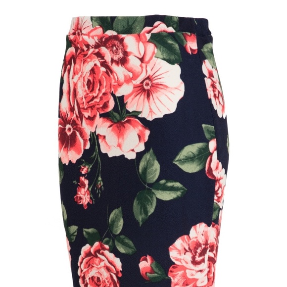 FLORAL PRINT PENCIL SKIRTS - Picture 3 of 5
